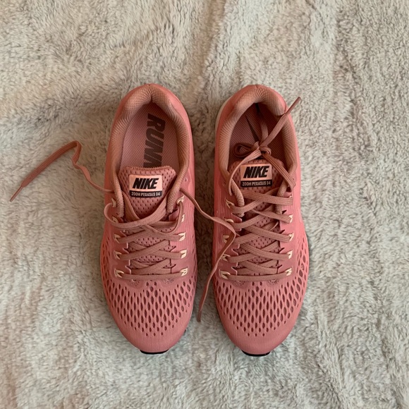 Nike Shoes - Women’s Nike Air Zoom Pegasus 34